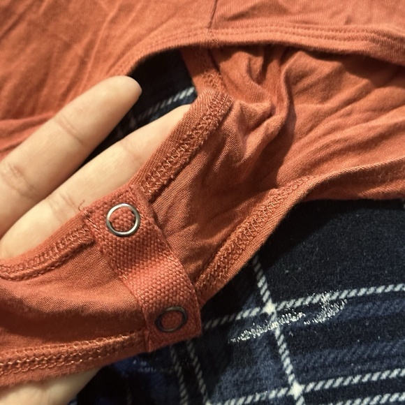 maurices medium Women’s Halter Orange Bodysuit Top Tank Shirt blouse flowy tie - Picture 8 of 9